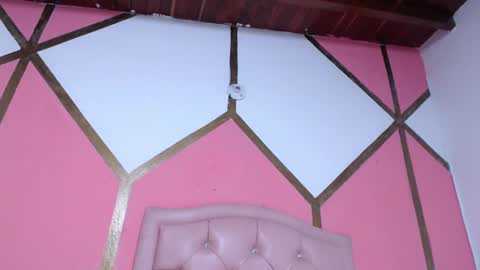 Vicky online show from February 8, 11:22 am