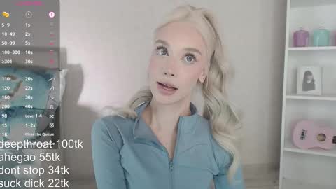 vickyfuckingdoll online show from March 23, 3:12 am