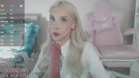 vickyfuckingdoll online show from April 3, 3:48 am