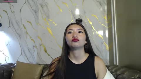 Victoria  online show from October 25, 3:25 am