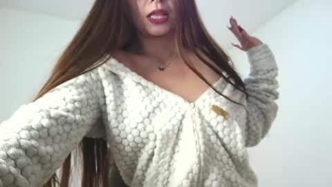 Victoria  online show from May 15, 3:22 am