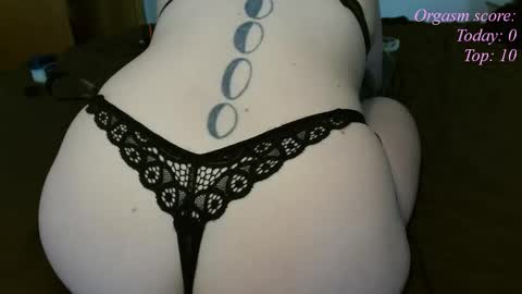 Victoria97 online show from May 6, 2:10 pm