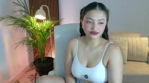 victoria online show from May 11, 4:04 pm