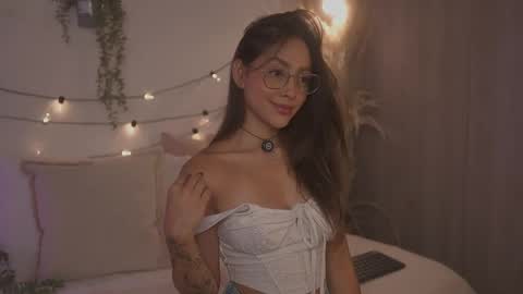         online show from May 12, 1:40 pm