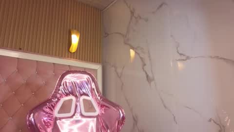 victoria_b_ online show from November 8, 8:47 pm