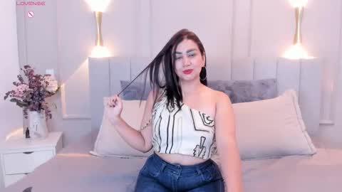 victoria  online show from February 18, 7:35 pm