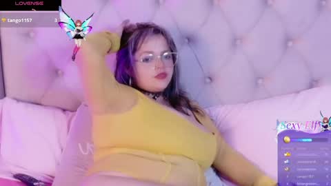 victoria_cherry_ online show from May 12, 4:13 pm