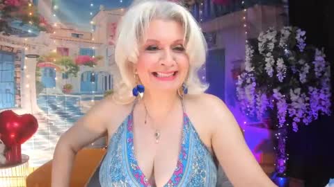 Snapshot of victoria_dior chatting on March 12, 4:56 pm diorvictoria9 online show from March 12, 4:56 pm