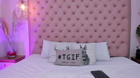 victoria_kitt online show from December 28, 7:01 pm