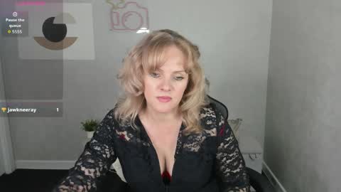 Victoria My schedule for the week 2 GMT 3am-9am TuWeThFrSa online show from April 28, 1:36 am