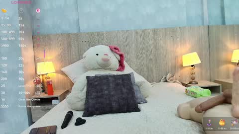 victoria_pachon online show from May 15, 7:27 pm