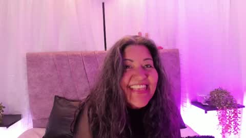 victoriaa_anderson_ online show from May 8, 8:10 pm