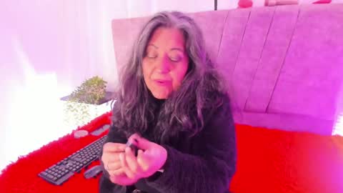 victoriaa_anderson_ online show from May 11, 3:51 pm
