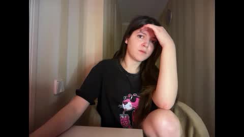 victoriadaily online show from January 5, 11:19 pm