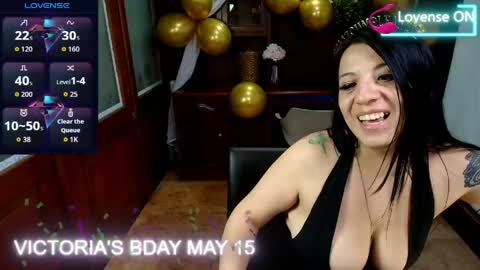 Victoria Henao online show from May 16, 12:02 am