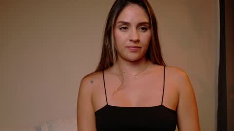 VictoriaNova online show from May 25, 9:03 pm