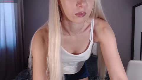 VictoriaTiger online show from March 22, 9:37 am