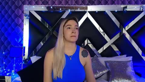 victtoria lee online show from January 15, 7:09 pm