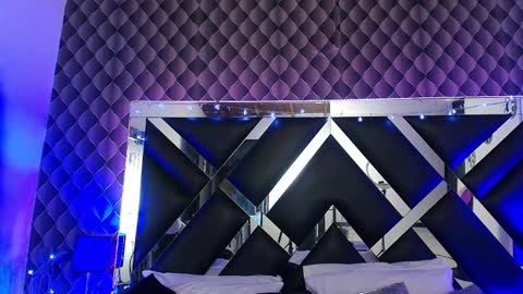 victtoria lee online show from February 8, 7:06 pm