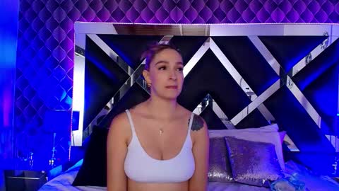 victtoria lee online show from October 10, 8:14 pm