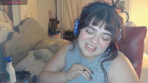 Snapshot of viennavisabelle chatting on September 28, 3:13 am viennavisabelle online show from September 28, 3:13 am