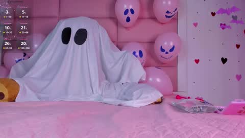 Violetta  online show from October 14, 12:30 pm