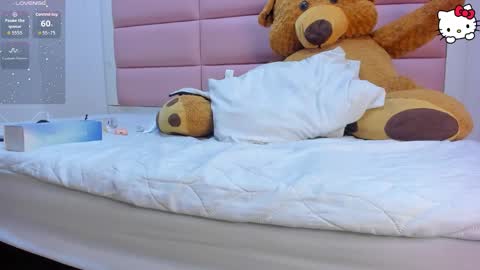 Violetta  online show from November 11, 12:35 pm