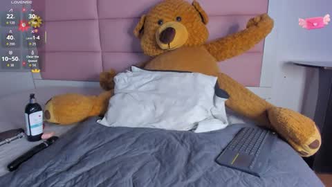 Violetta  online show from November 14, 1:44 pm