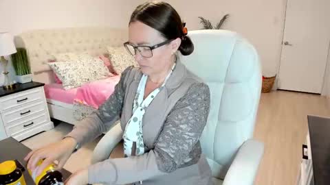 Ukrainian-woman online show from October 13, 12:41 pm