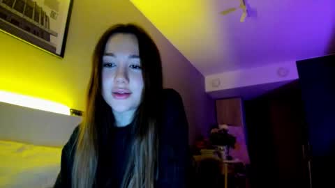 Snapshot of vikawels chatting on October 1, 9:31 pm Vika online show from October 1, 9:31 pm