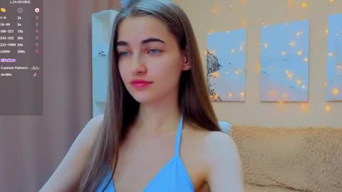 vikiberry online show from May 8, 10:18 am