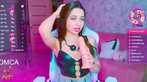 Vinkiepinkie online show from May 3, 5:27 pm