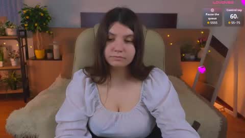 Viola online show from May 19, 1:56 am