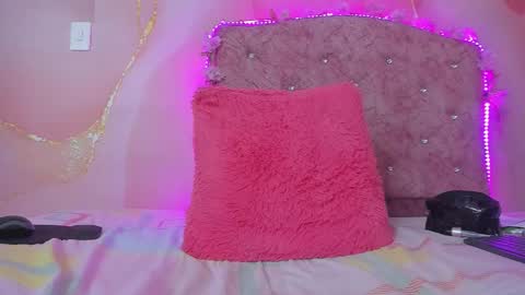 violet__taylor_ online show from March 2, 7:15 am