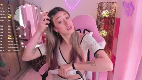 violet online show from January 17, 4:57 pm