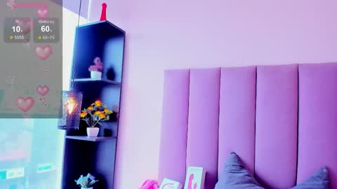 violet online show from March 26, 5:47 pm