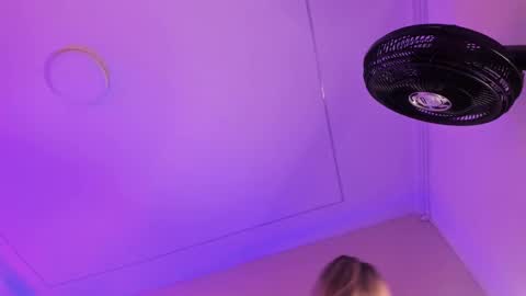 Violeta  online show from October 24, 11:06 am