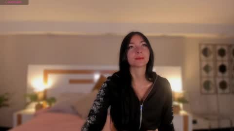Violeta  online show from May 18, 12:00 pm