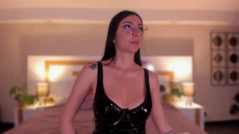 Violeta  online show from April 6, 11:33 am