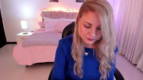 violeta_hotter_ online show from October 24, 11:50 am