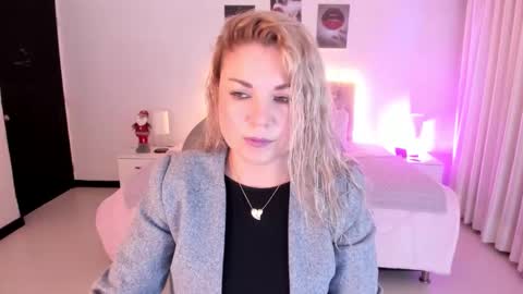 violeta_hotter_ online show from November 18, 10:49 am