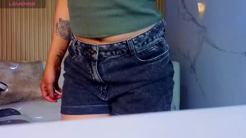 violeta_moon_tx online show from May 2, 8:34 pm