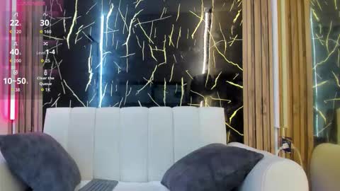 violeta_petite23_aws online show from February 7, 9:29 pm