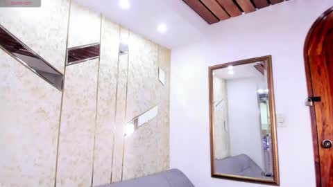 violeta_ruiz_ online show from September 23, 3:37 am