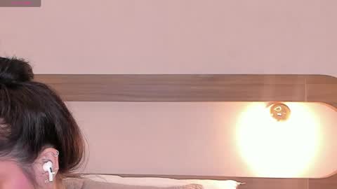 Violeta Sum online show from May 11, 2:45 pm