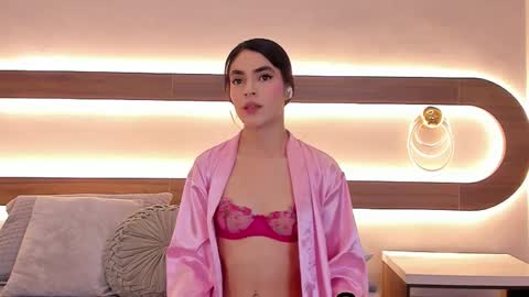 Violeta Sum online show from March 15, 1:24 pm