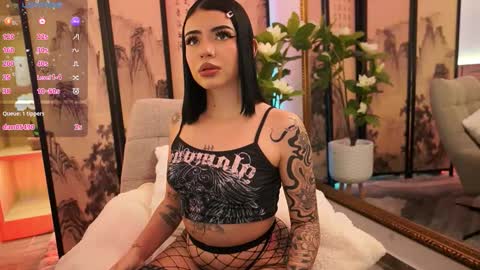 Violet Evanz online show from September 25, 7:34 pm
