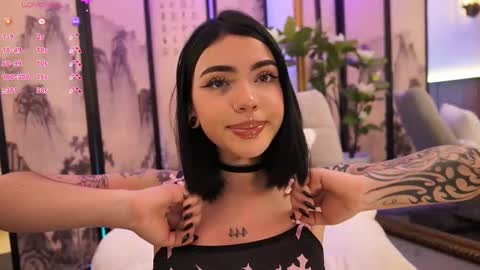 Violet Evanz online show from September 12, 6:04 pm