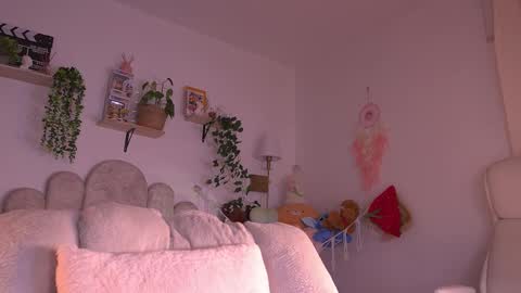 Snapshot of violeth___ chatting on September 27, 10:55 am violeth___ online show from September 27, 10:55 am