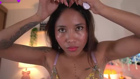 violeth___ online show from May 15, 1:14 pm